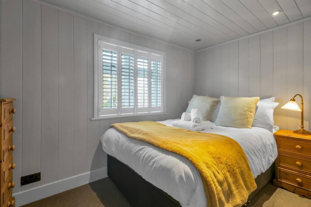Two Bedroom Private Cottage With Private Parking Just By The Sea Herne Bay Exterior foto