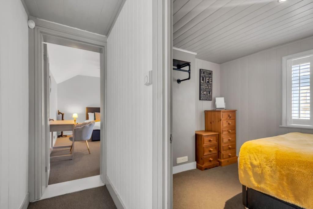 Two Bedroom Private Cottage With Private Parking Just By The Sea Herne Bay Exterior foto
