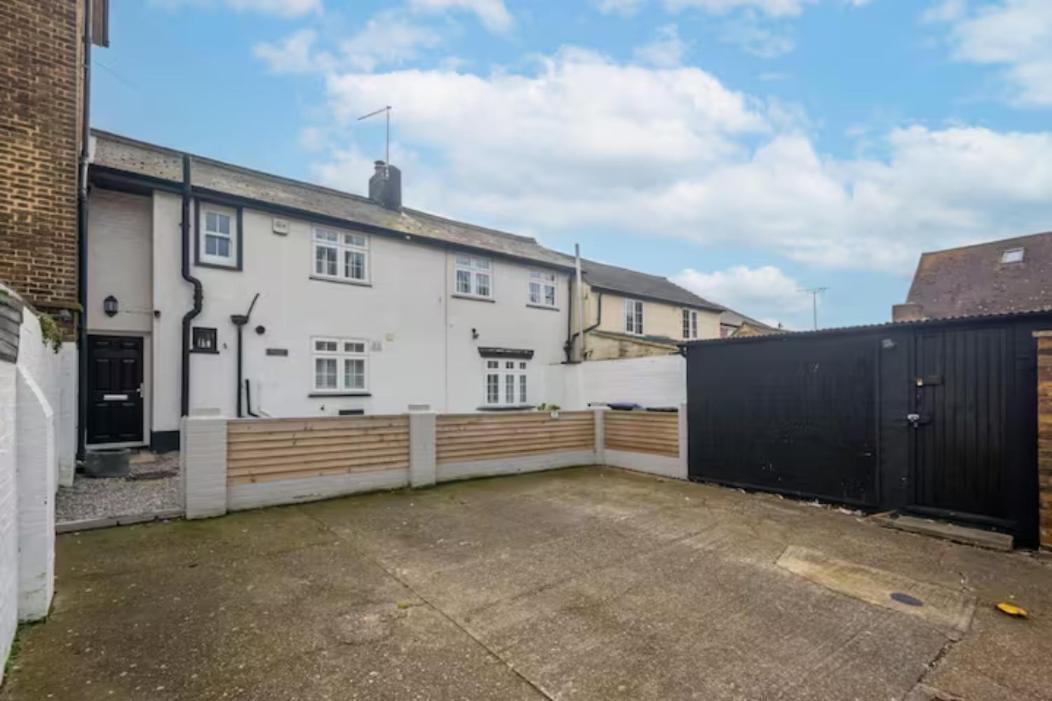 Two Bedroom Private Cottage With Private Parking Just By The Sea Herne Bay Exterior foto